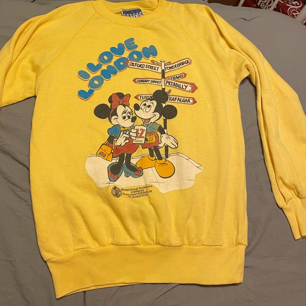 Vintage Mickey Mouse London sweatshirt